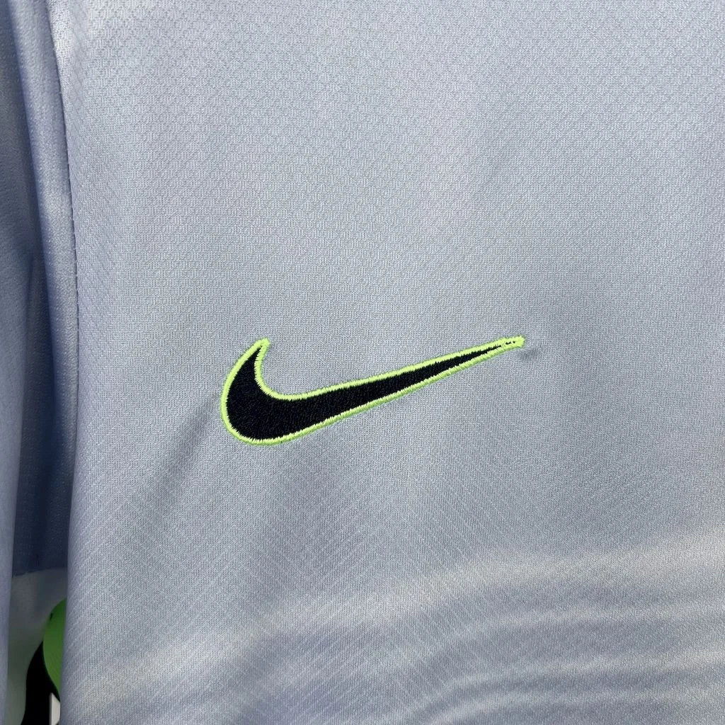 VfL Wolfsburg 2025 Away Shirt