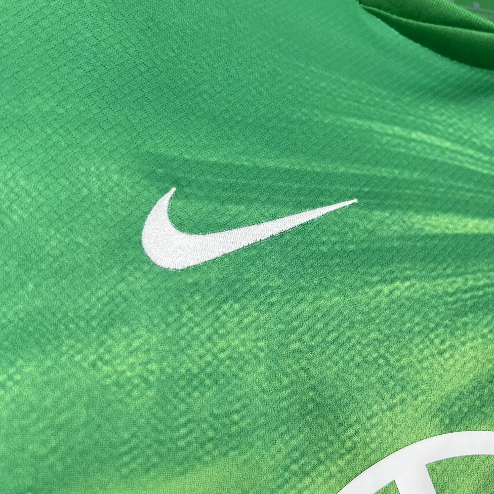 Vfl Wolfsburg Home 25/26 Kit