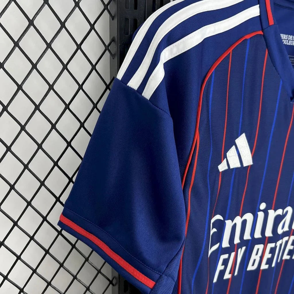 Lyon Away 25/26 Kit