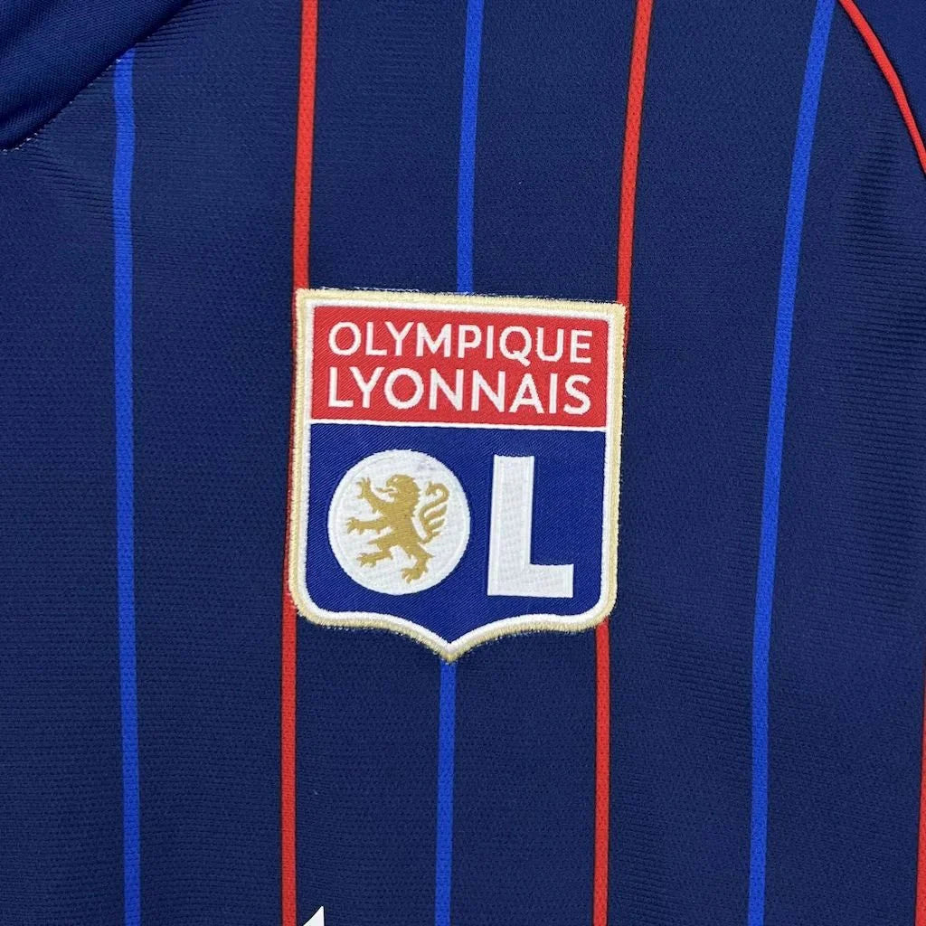 Lyon Away 25/26 Kit