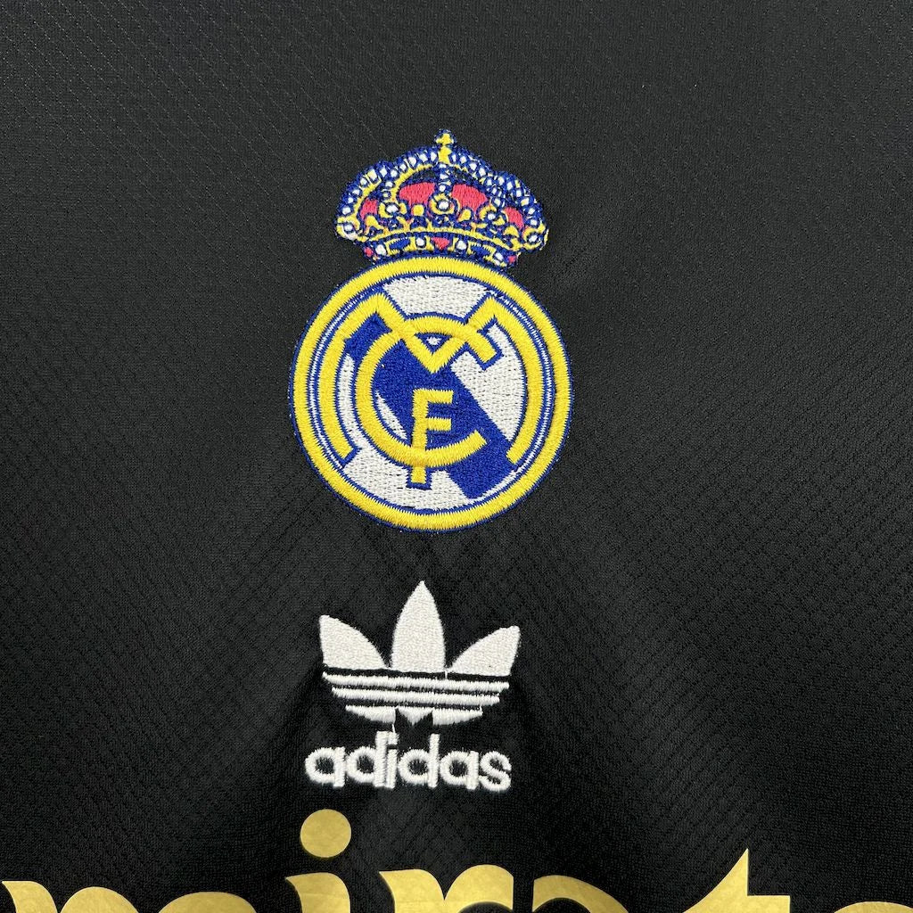 Real Madrid 25/26 Black Nocturno Special Kit
