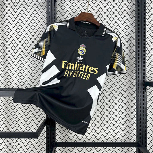 Real Madrid 25/26 Black Nocturno Special Kit