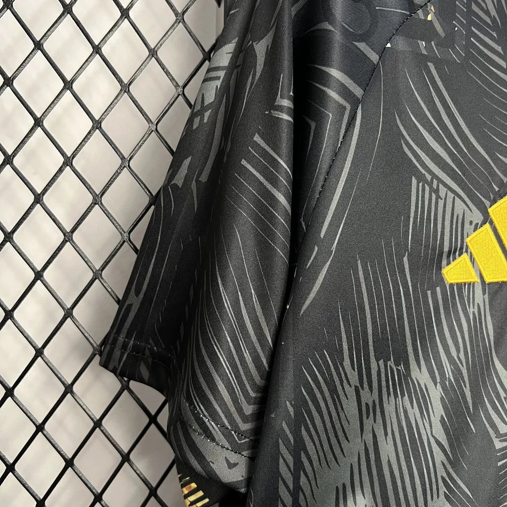 Real Madrid 25/26 Gold Lion Special Kit